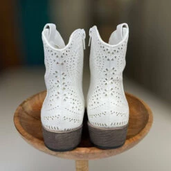 Very G women Zest Booties in White -Very G store 24b85988152a4add80bf7ca2fe36766a 1080x