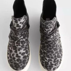 Very G women Survivor Shoe In Charcoal -Very G store 400c303fdd4b4e47a06763189d200734 1080x