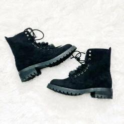 Very G women Farrah Boots in Black
