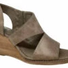 Very G women Zeta Wedge Shoe in Taupe