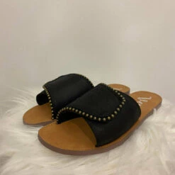 Very G women Ritzy Sandal in Black -Very G store e2f01894c3f643ea8031a0bd59fe1e75 2e98f662 ea7f 4329 a29b 553b55fb199f 1080x