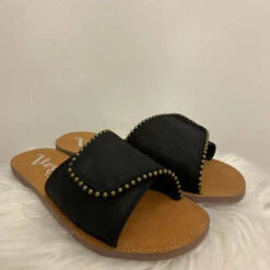 Very G women Ritzy Sandal in Black